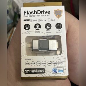 flash drive  64gb usb3.0 Dual Storage for iOS & PC BRAND NEW in a BOX.multiple